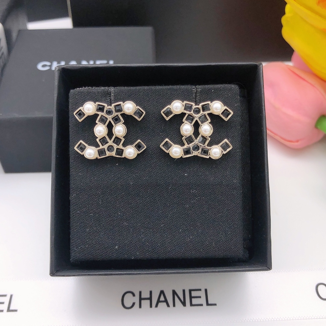 CC CC EARRINGS