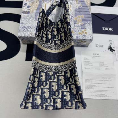 DI Small Book Tote Blue, For Women, Women’s Handbags 26.5cm/10.5in CD M1265ZRIW_M928