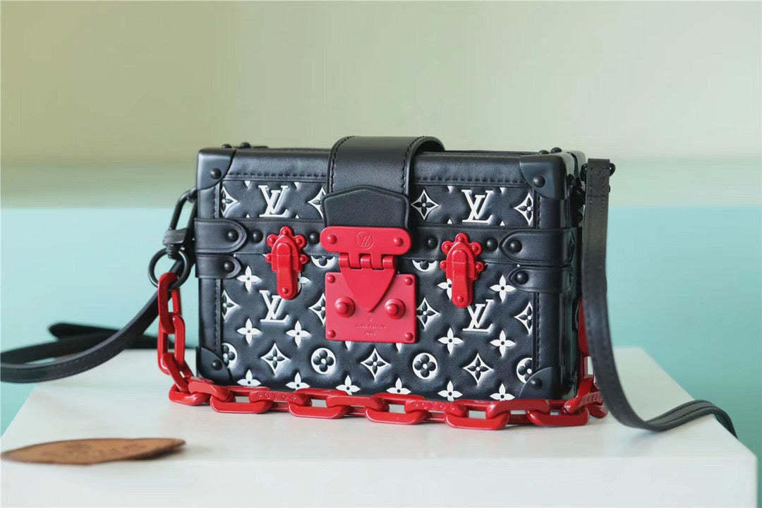 LV Petite Malle Embossed And Foamed Black/ White For Women,  Shoulder And Crossbody Bags 7.9in/20cm LV M59638