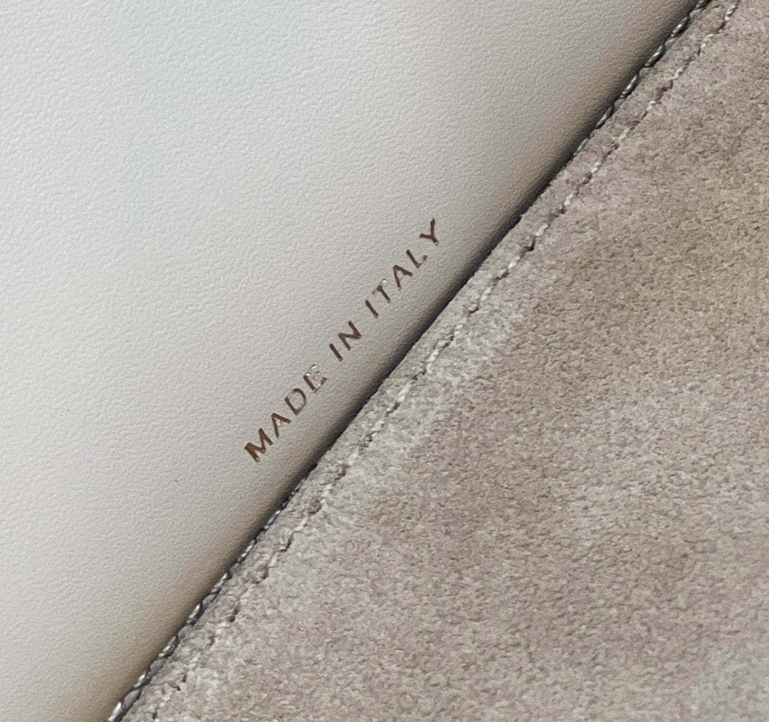 FI Way Medium White Bag For Woman 29.5cm/11.5in
