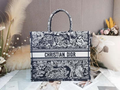 DI Large Book Tote White, For Women, Women’s Handbags 16.5in/42cm CD
