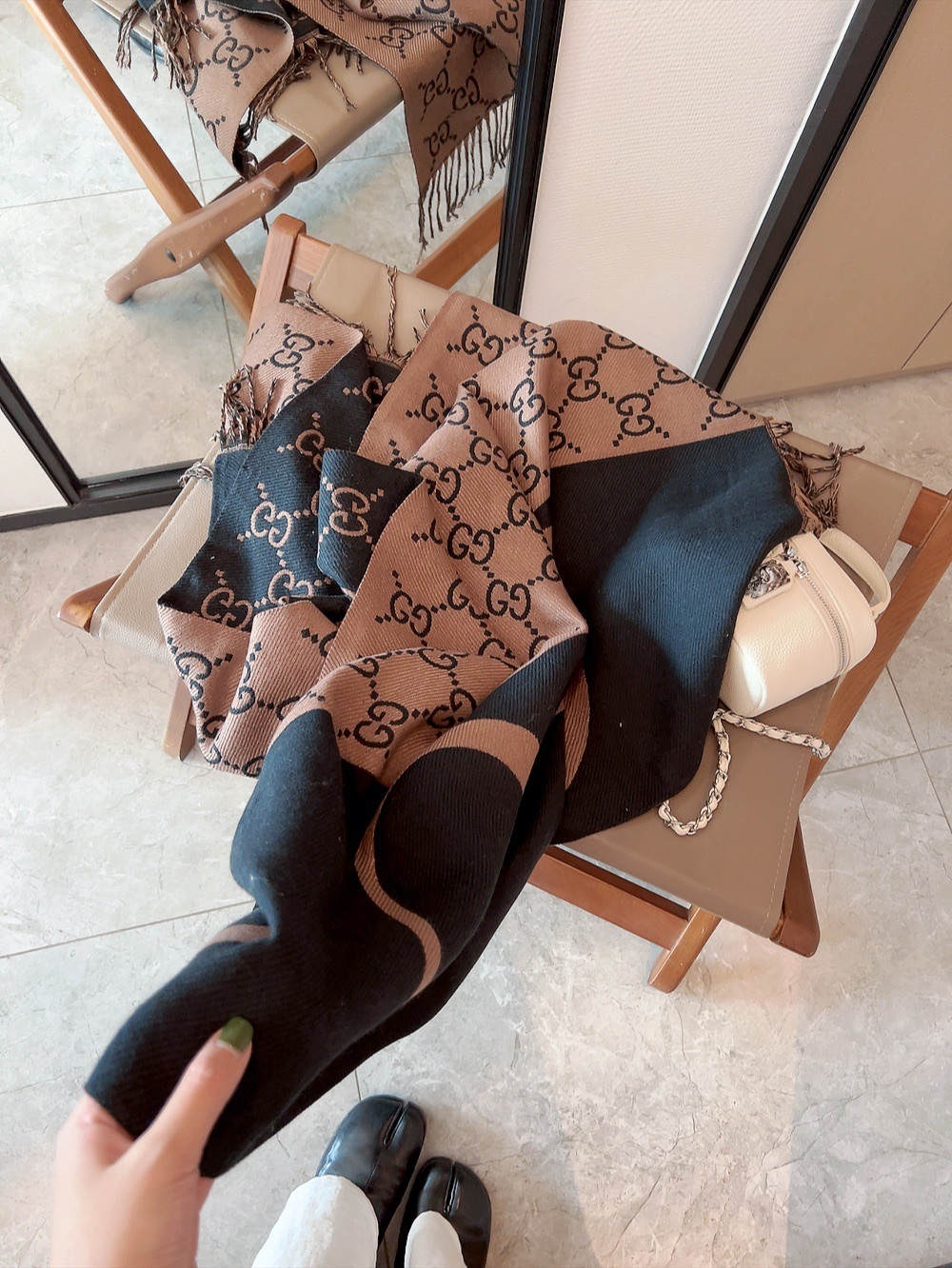 GG GG JACQUARD SCARF BROWN AND BLACK