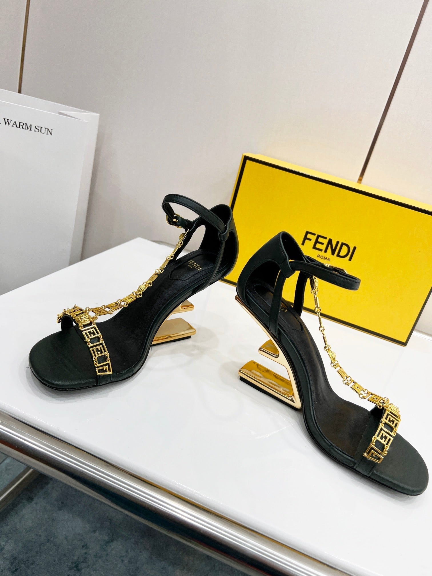 Luxury Shoes - FED - 677