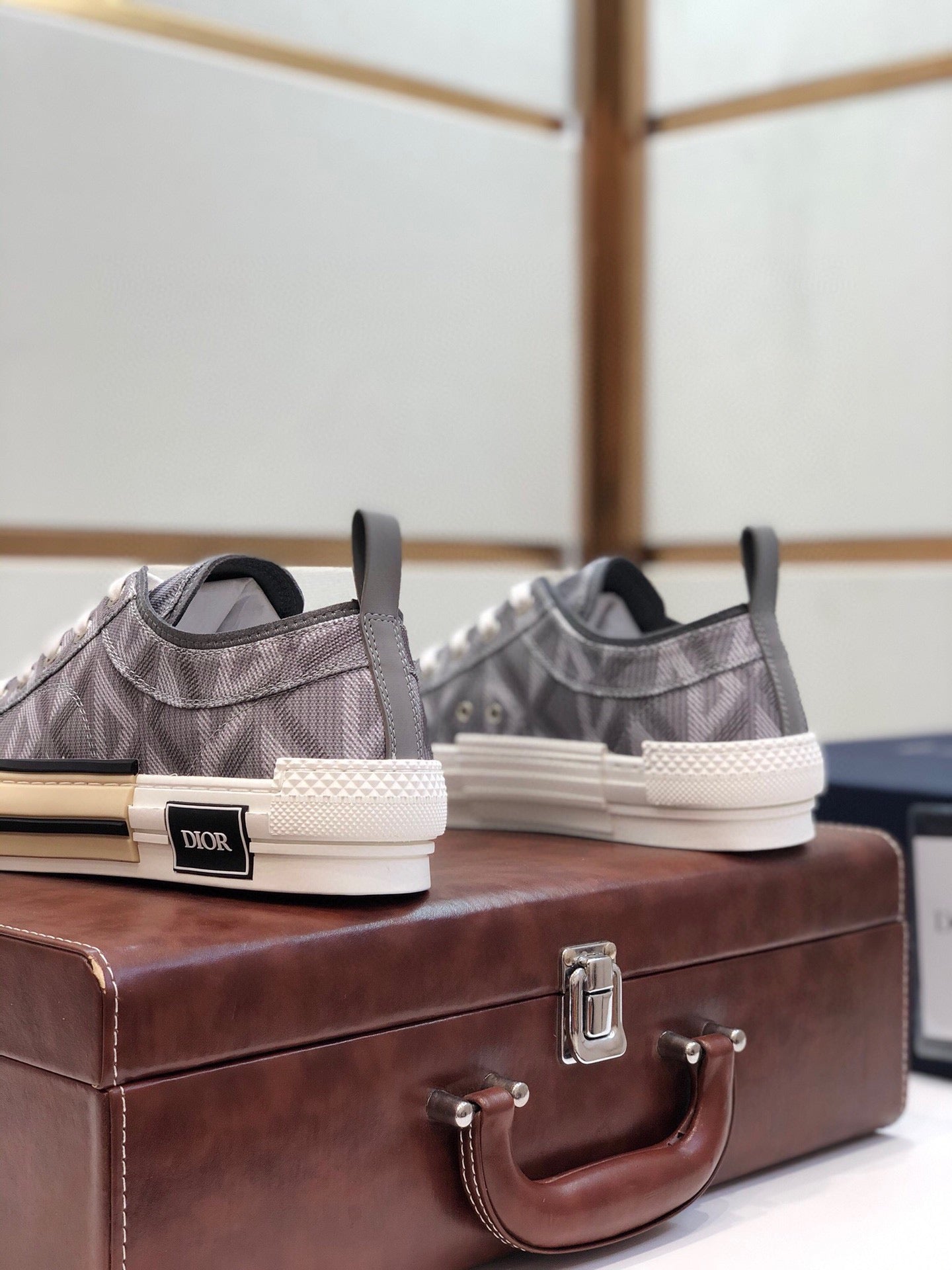 Luxury Shoes - DIR - 1068