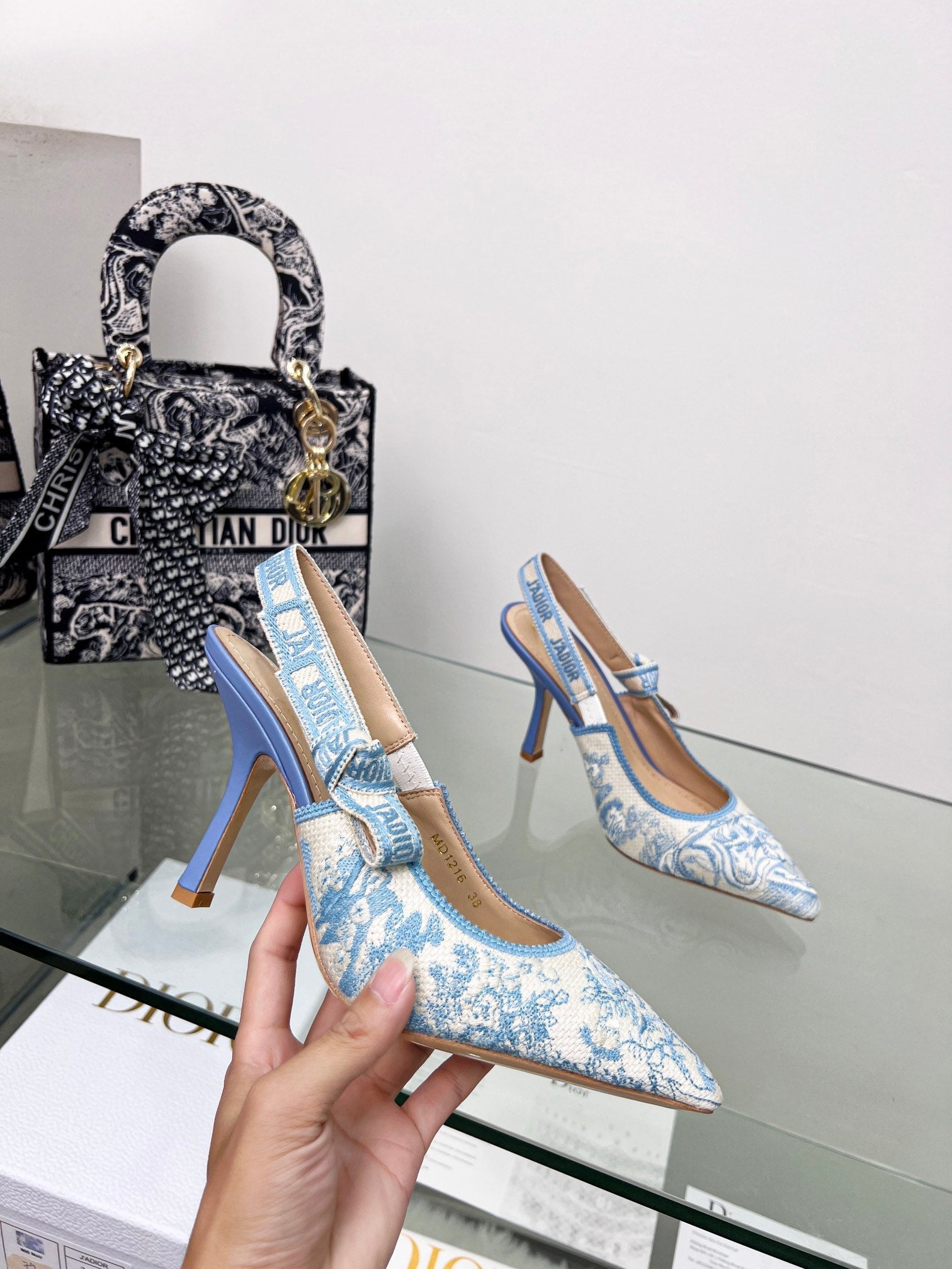 Luxury Shoes - DIR - 992