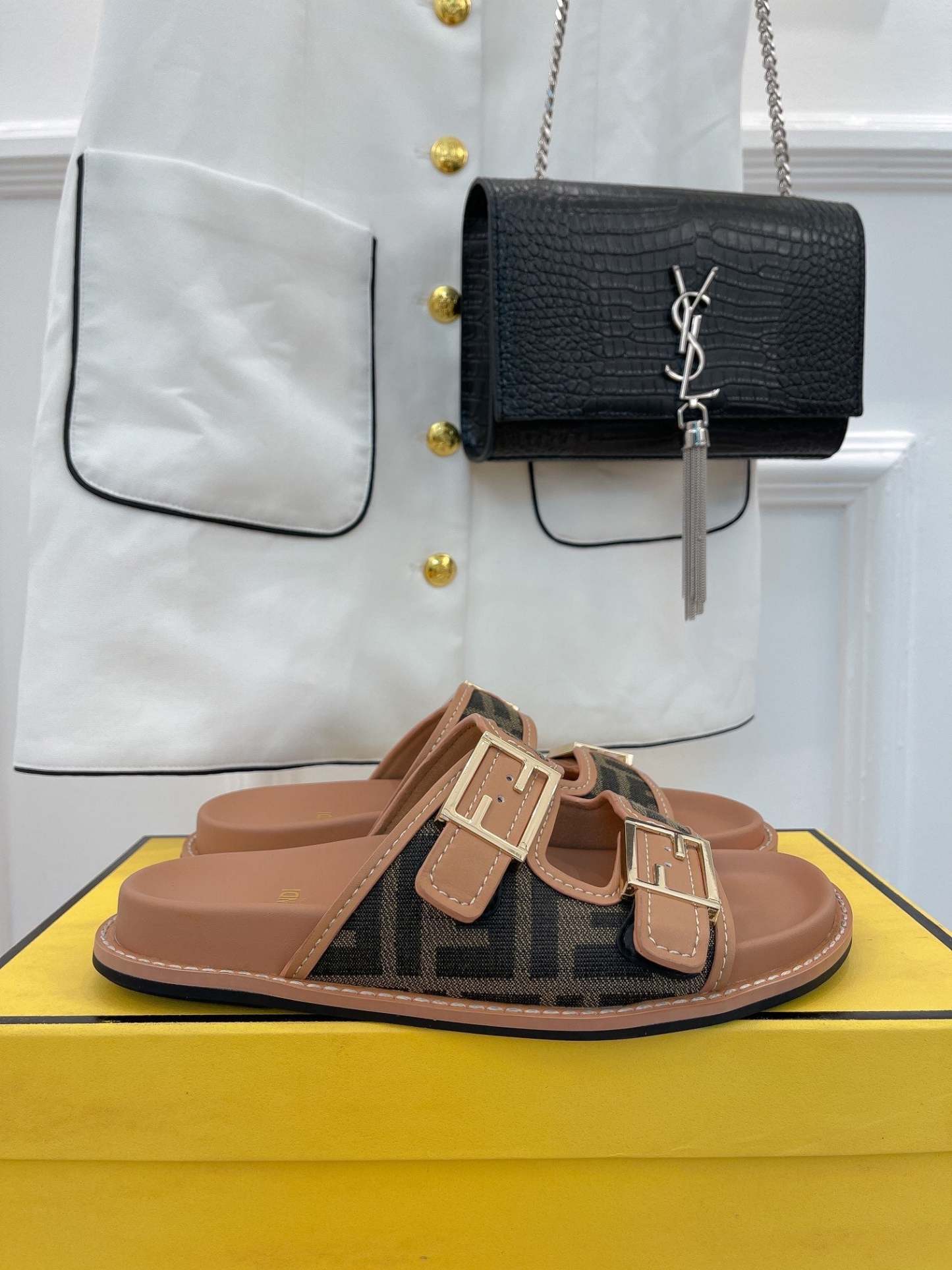 Luxury Shoes - FED - 505