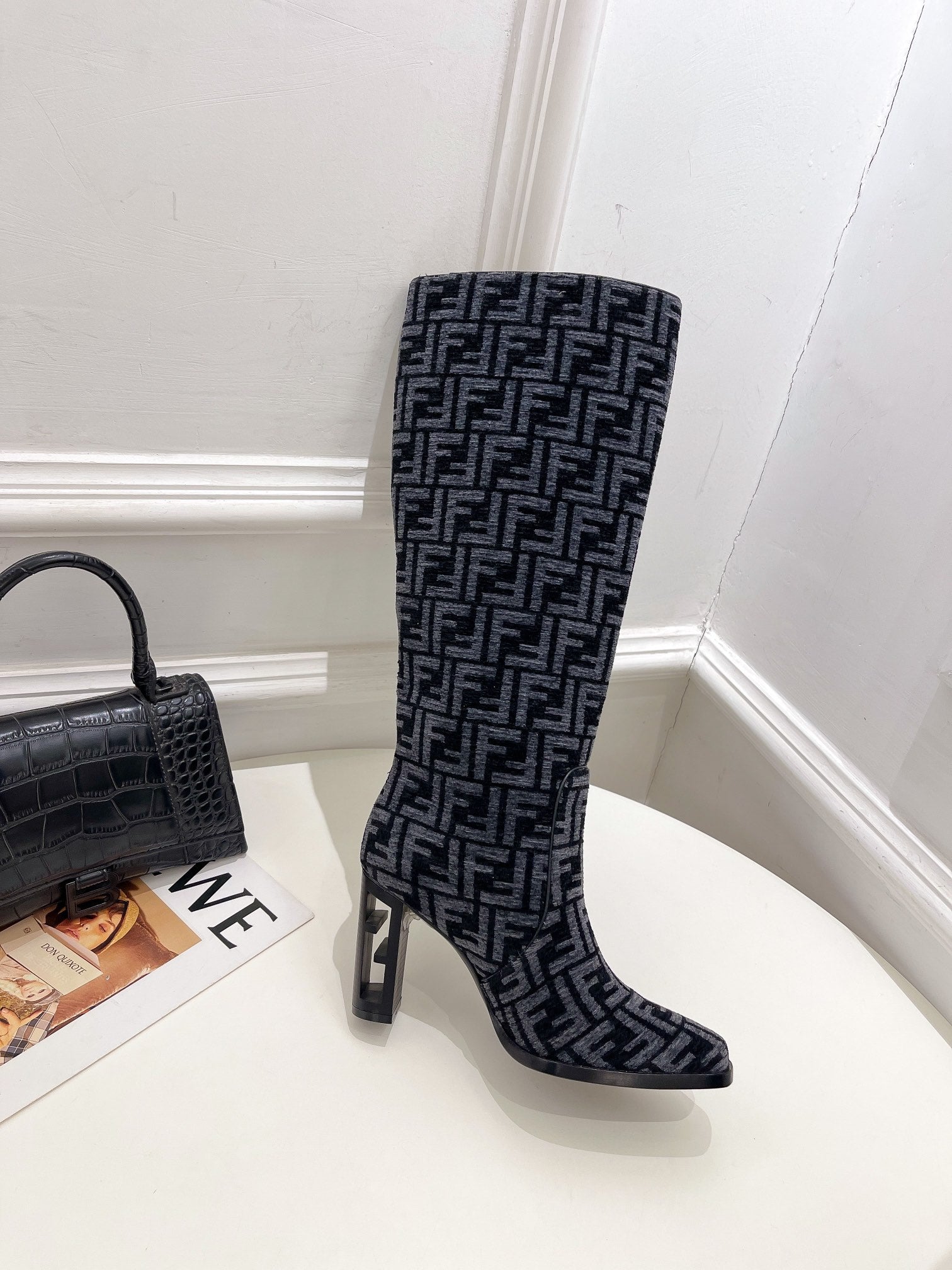 Luxury Shoes - FED - 342