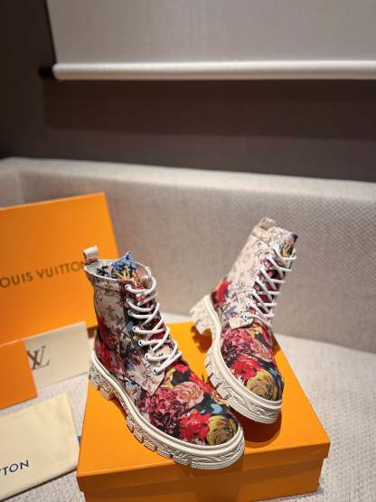 Luxury Shoes - LU-V - 470