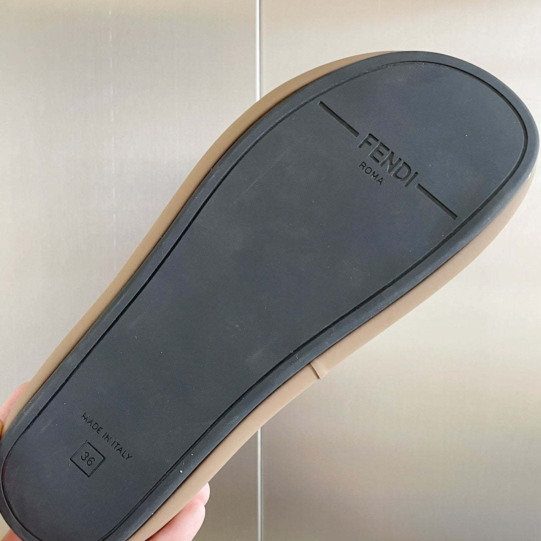 Luxury Shoes - FED - 200