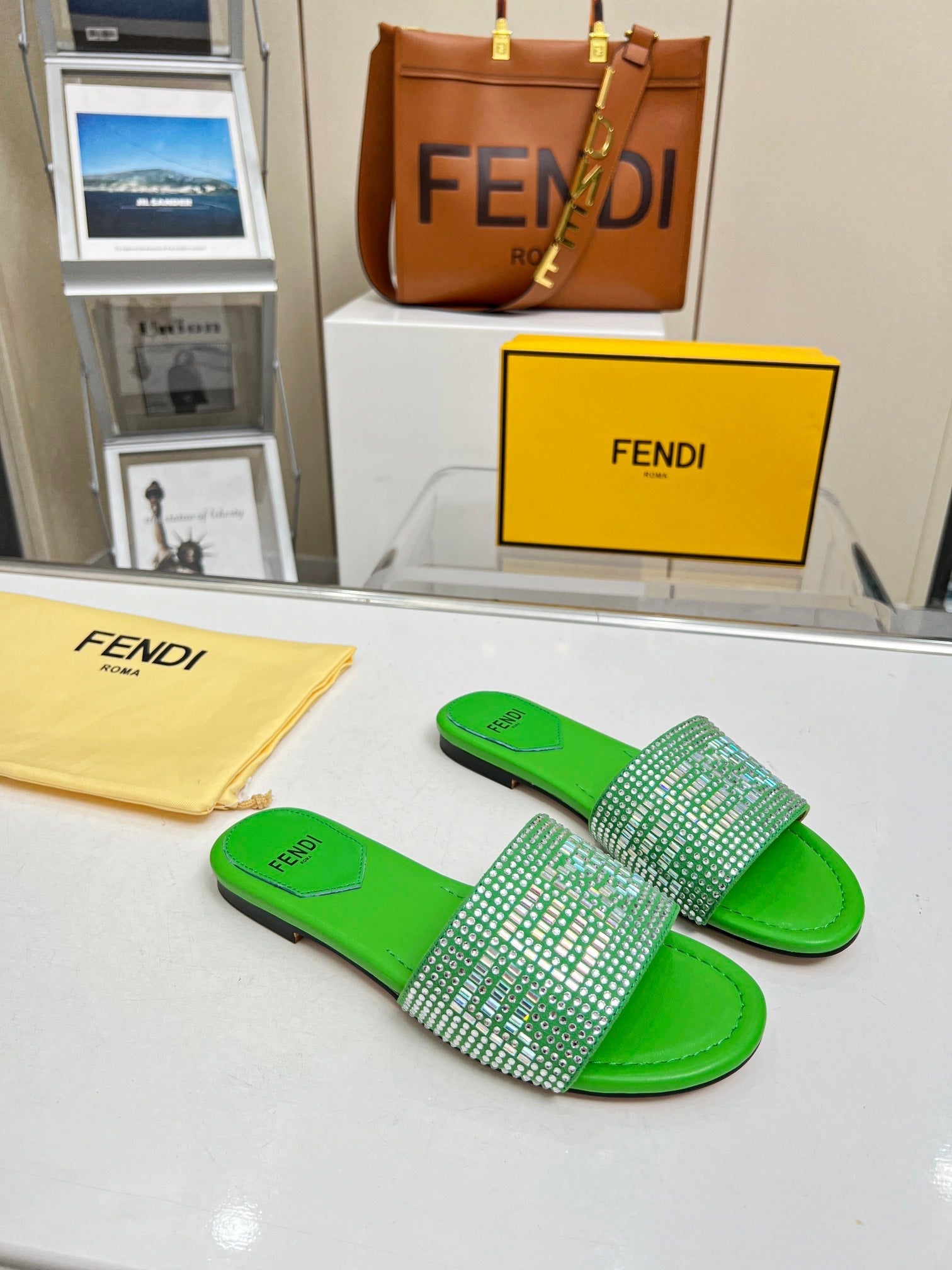 Luxury Shoes - FED - 072