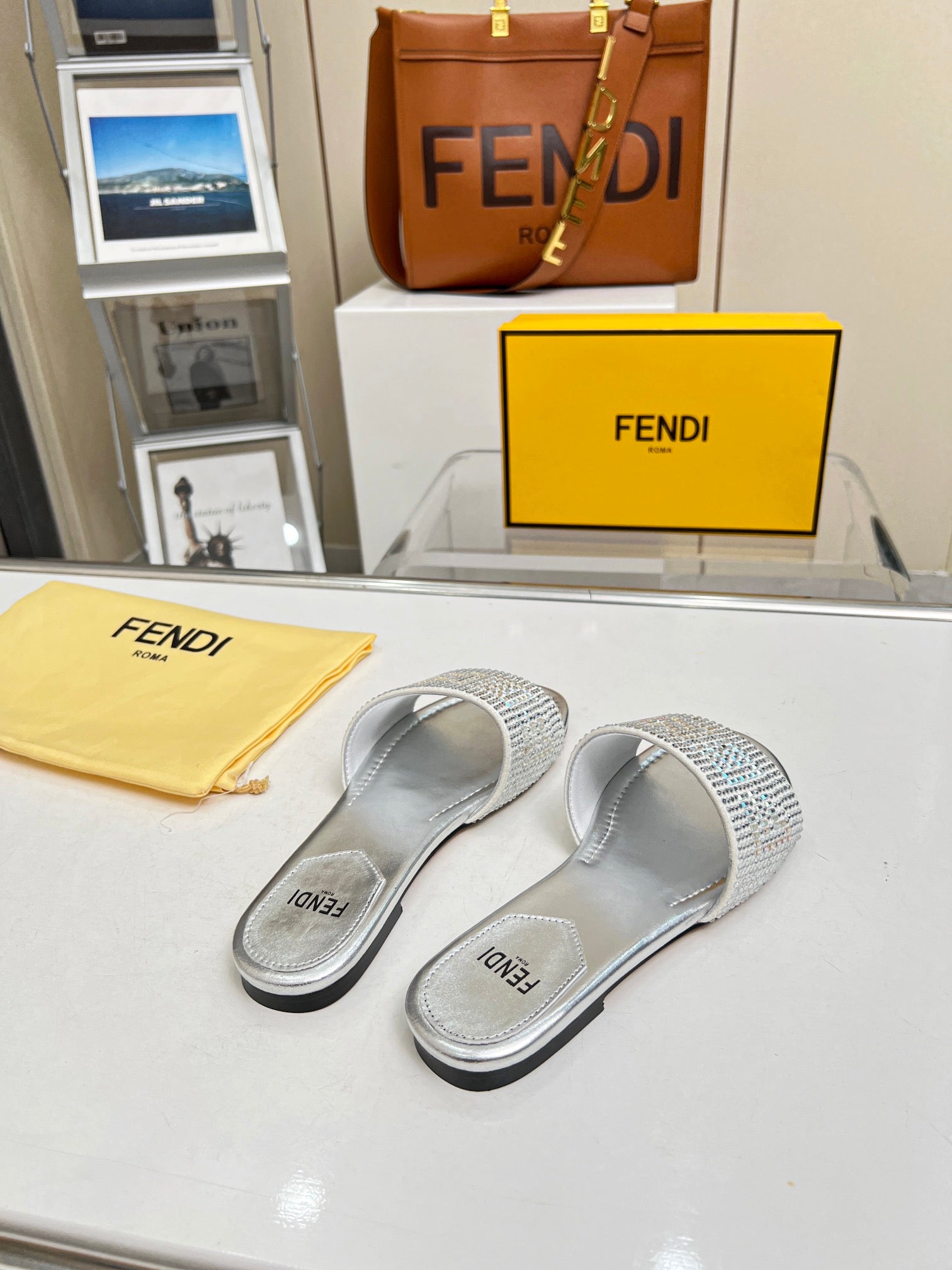 Luxury Shoes - FED - 070