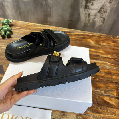 Luxury Shoes - DIR - 004