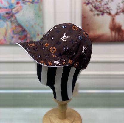 LV MONOGRAM PATTERN CAP BROWN