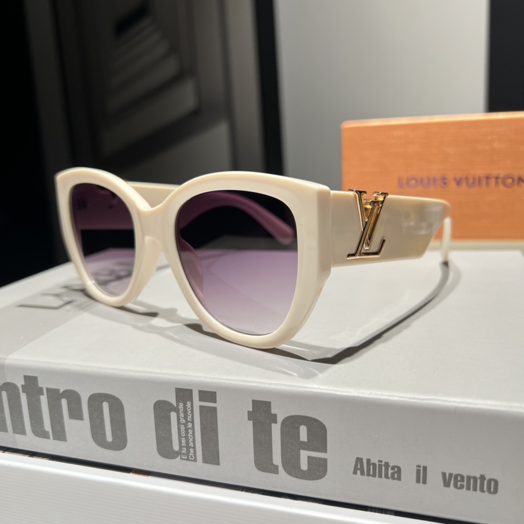 LV ICON CAT EYE SUNGLASSES CREAM Z1734W