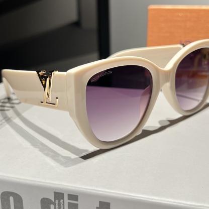 LV ICON CAT EYE SUNGLASSES CREAM Z1734W