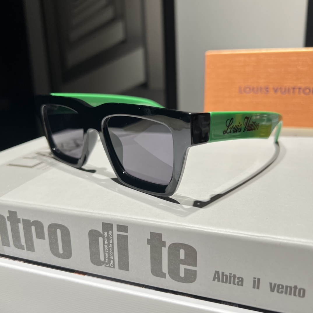 LV LV POP SUNGLASSES GREEN Z1556E