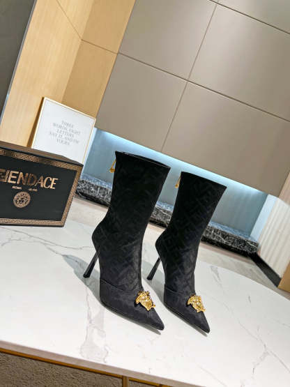 Luxury Shoes - FED - 392