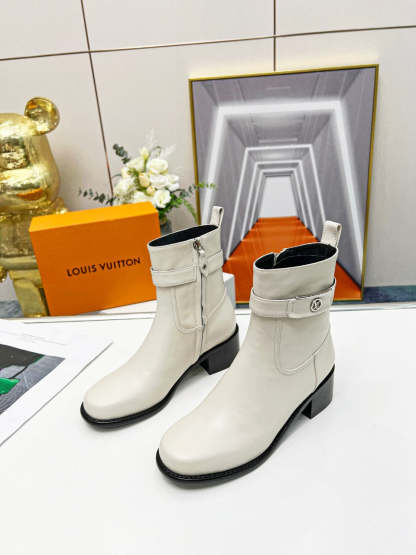 Luxury Shoes - LU-V - 586