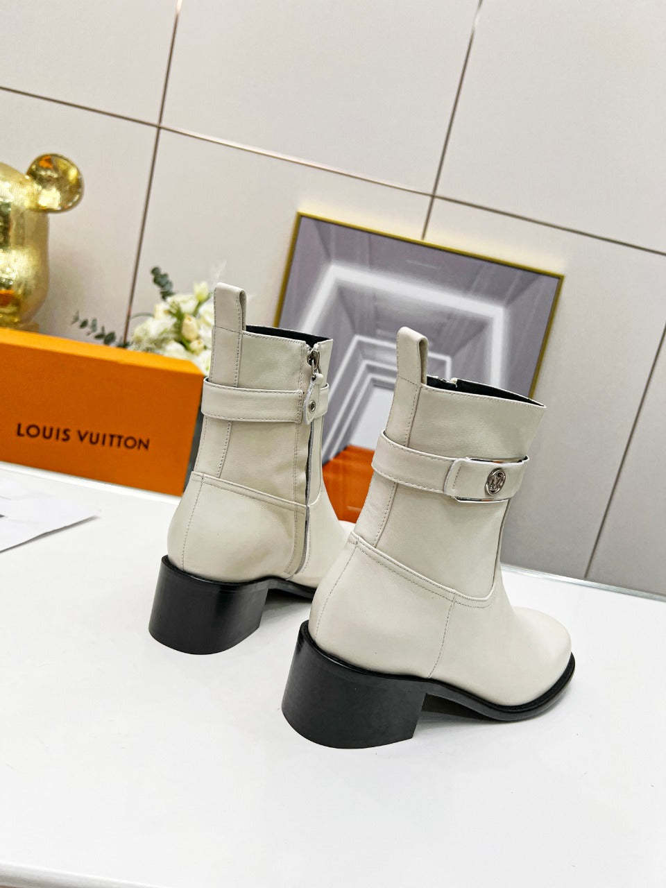 Luxury Shoes - LU-V - 586