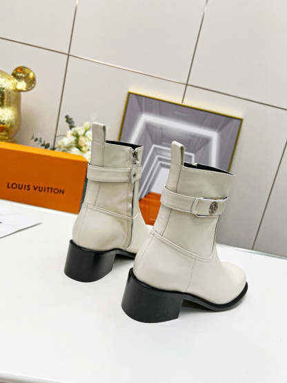 Luxury Shoes - LU-V - 586