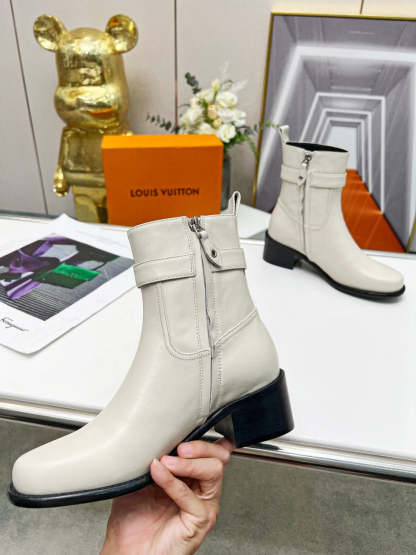 Luxury Shoes - LU-V - 586