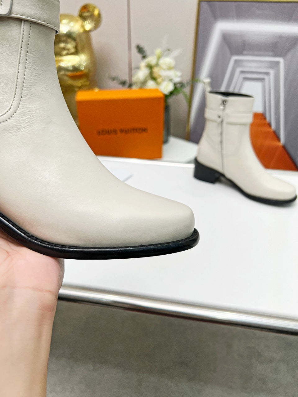 Luxury Shoes - LU-V - 586