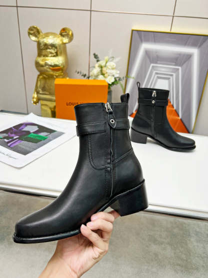 Luxury Shoes - LU-V - 515