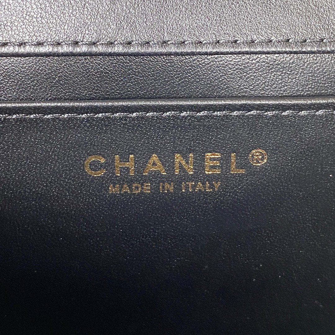 ChanelSmall Floor Pack Black For Women, Women&#8217;s Bags 7.6in/19.5cm