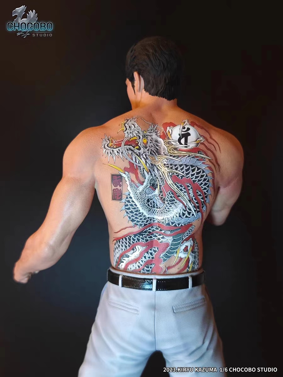 In stock-Yakuza-Kazuma Kiryu White version & blackboard 1/6 statue GK, CHOCOBO studio