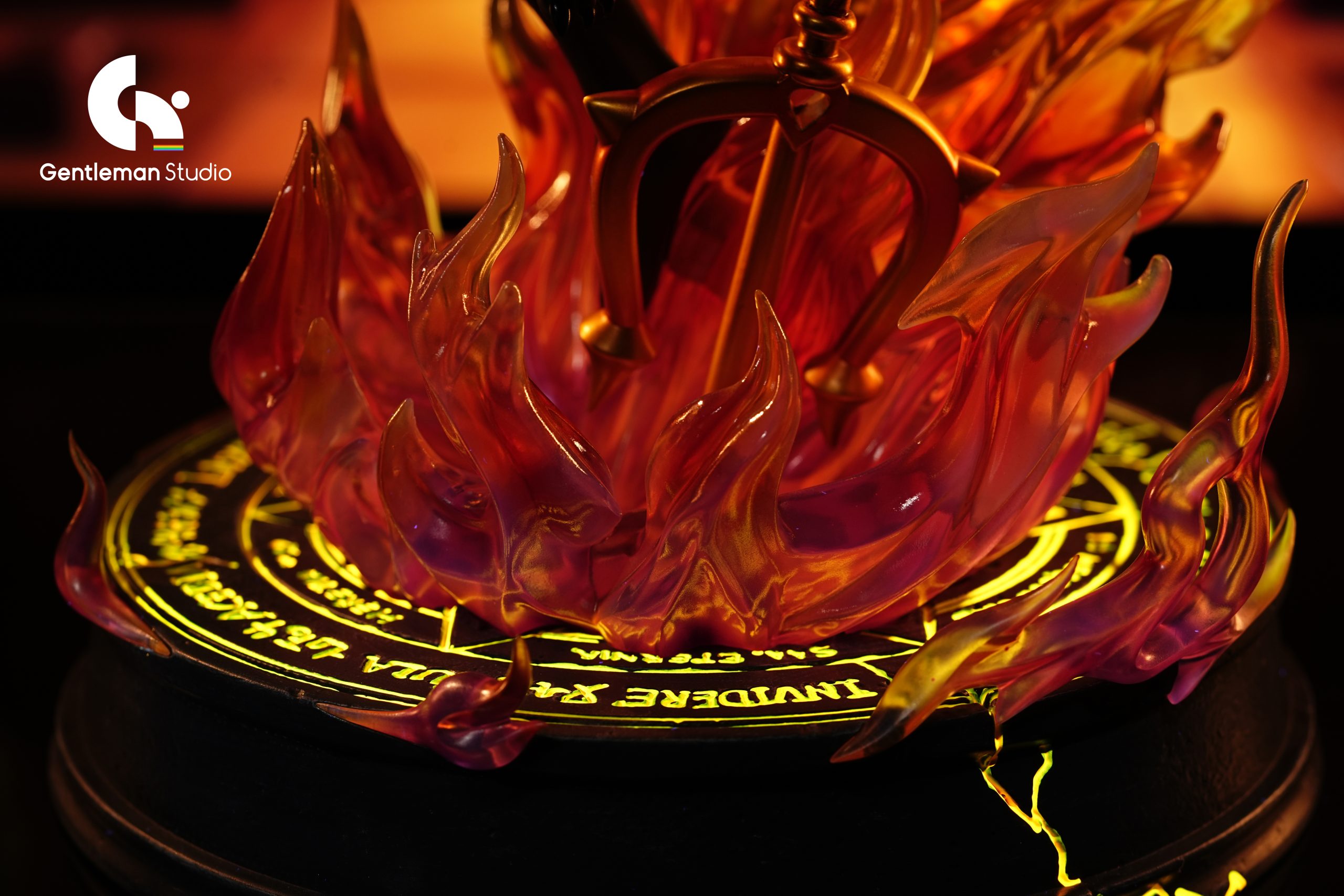 In stock- Gentleman 18 Studio - Original SAMAEL 1/6 Statue (Licensed)   (Adult 18+)