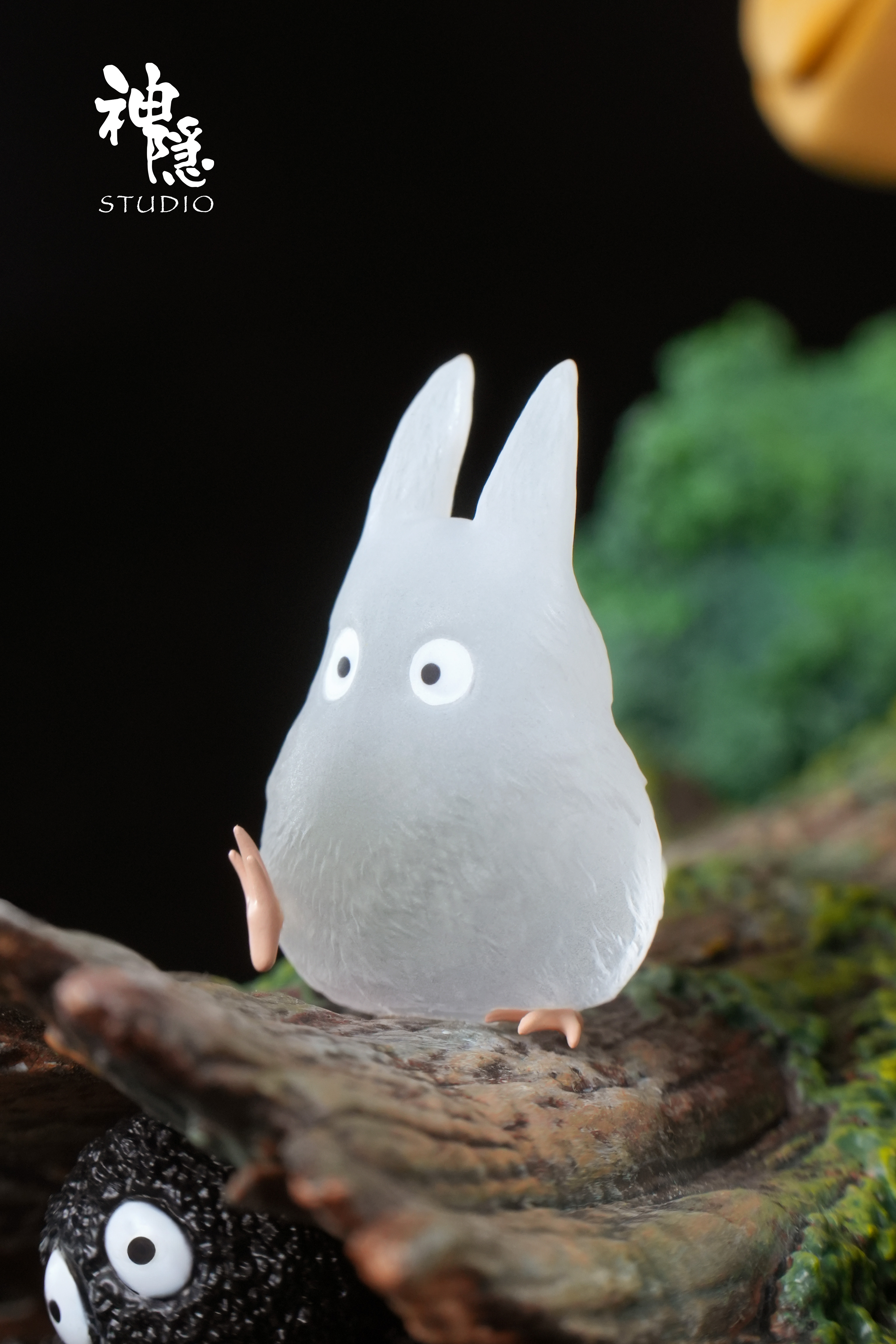 Hayao Miyazaki-Kusakabe Mei on wood with LED statue GK，Shenyin Studio Pre-sale