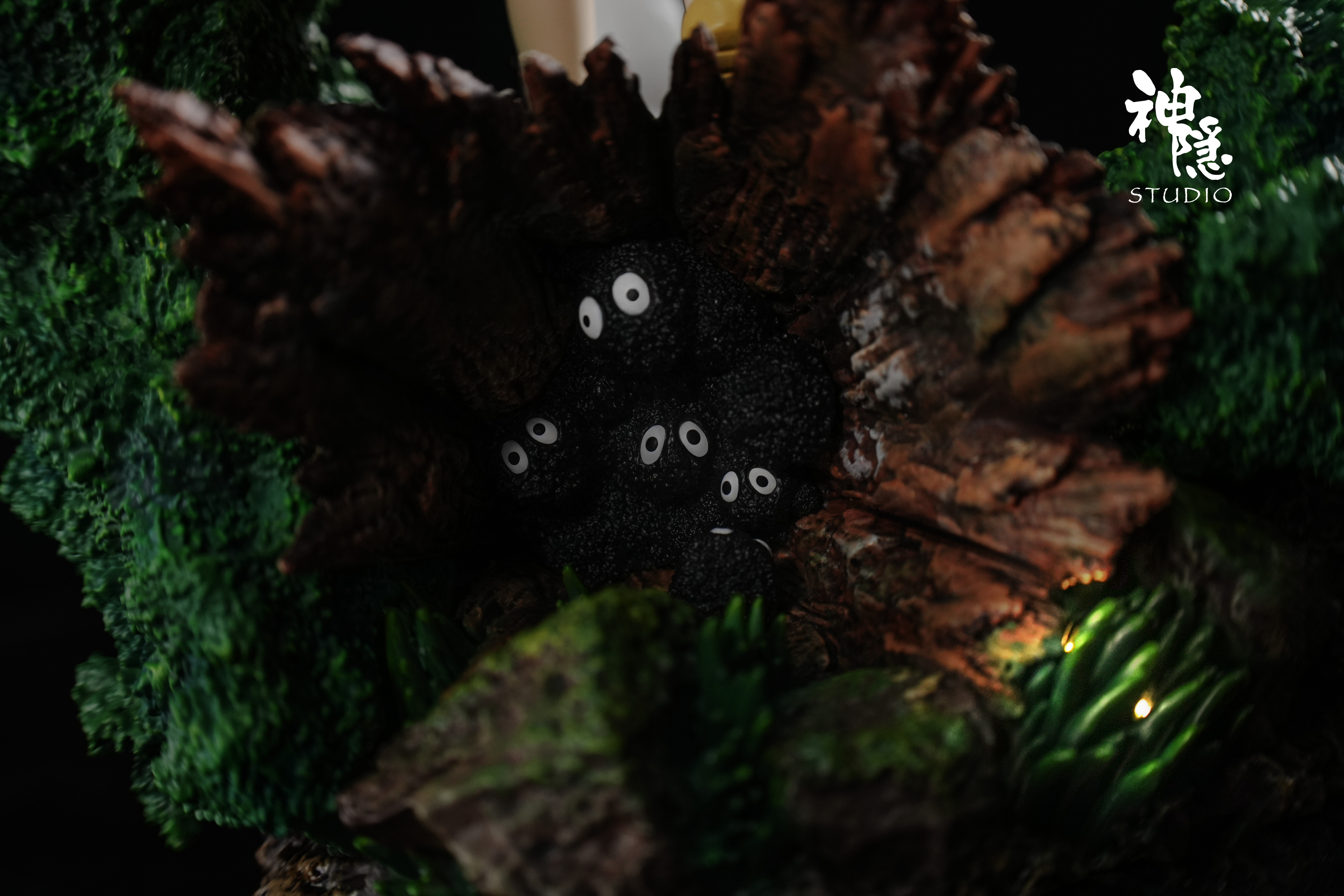 Hayao Miyazaki-Kusakabe Mei on wood with LED statue GK，Shenyin Studio Pre-sale