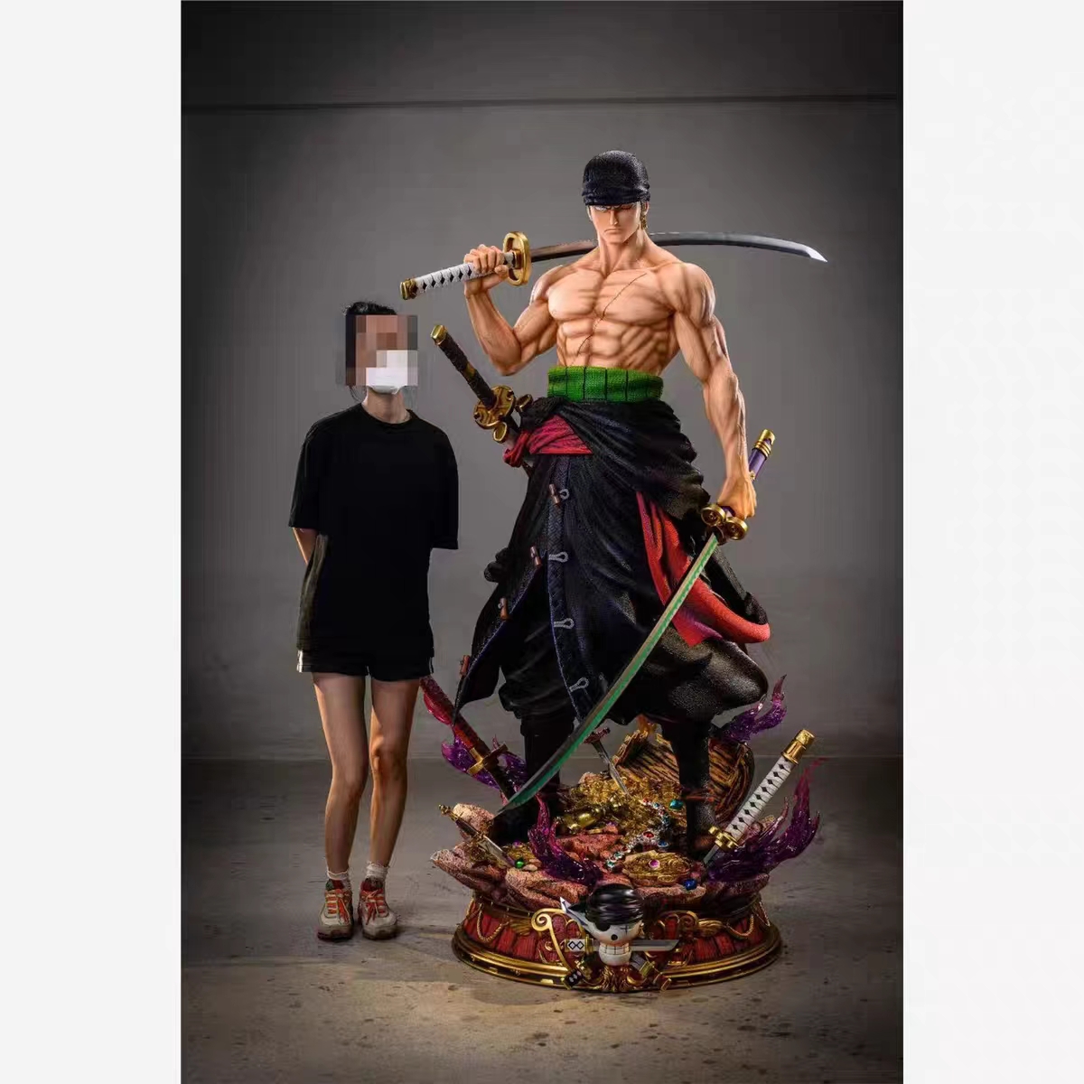 One Piece 1/1 Roronoa Zoro Statue(GK) - LX Studio