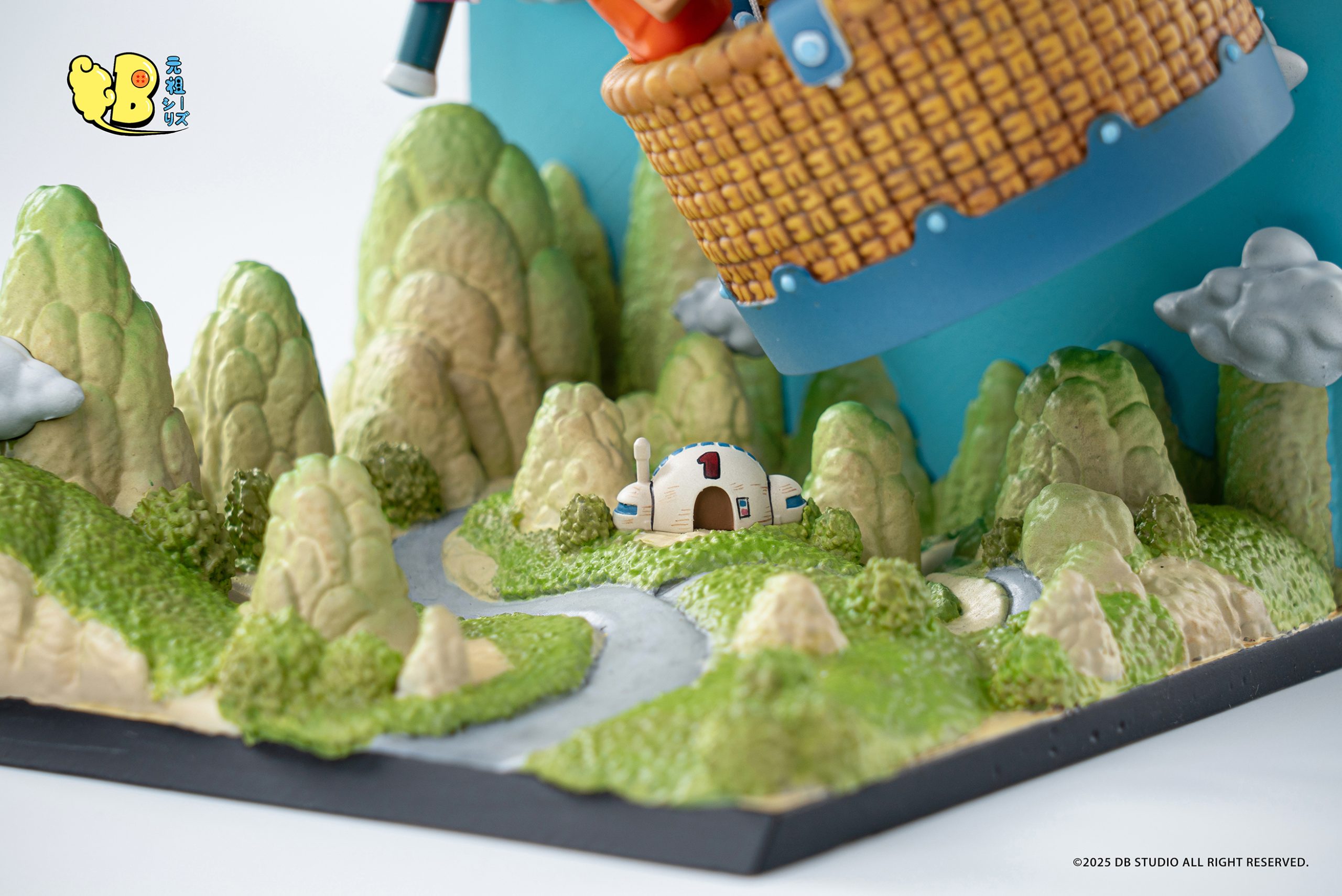 Dragon Ball Hot Air Balloon Son Goku & Oolong & Bulma Statue (GK) -DB Studio
