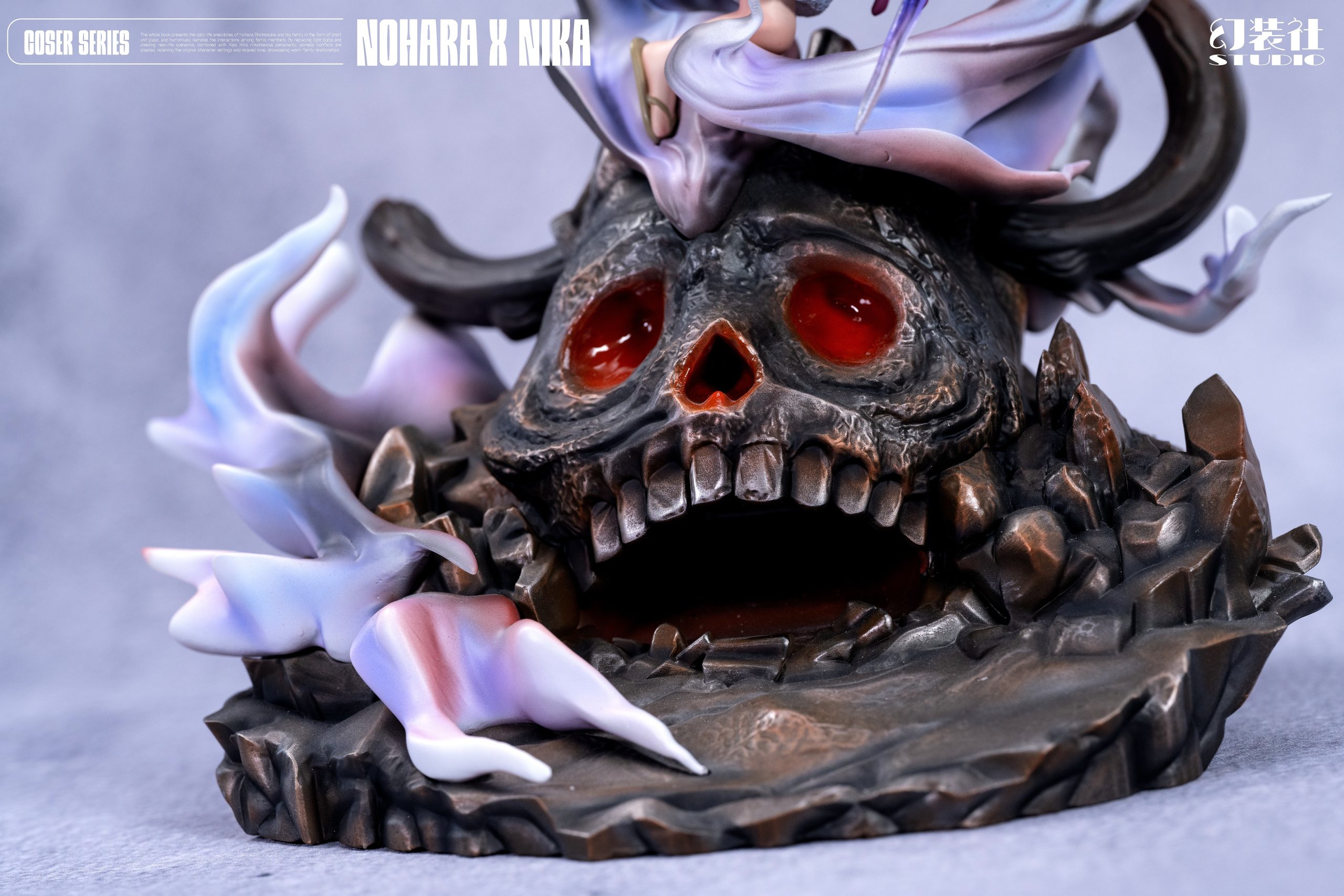 Crayon Shin-chan cos Nika Luffy Statue(GK) -Huan Zhuang She Studio 