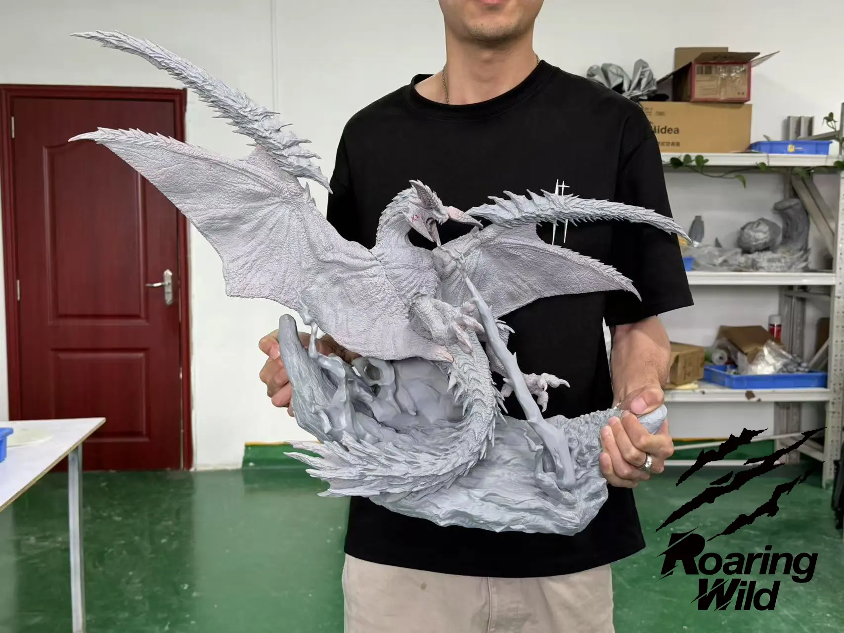 Roaring Wild Studio -Monster Hunterl  Anniversary Limited Rey Dau Statue