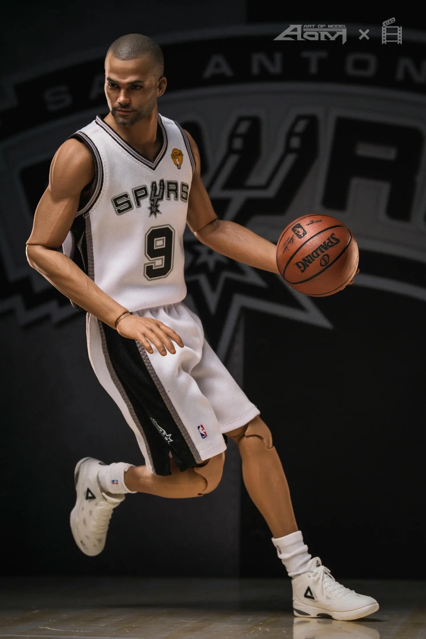 AOM TOYS Studio - NBA Tony Parker 2014 Championship Set  1/6 Scale Action Figure