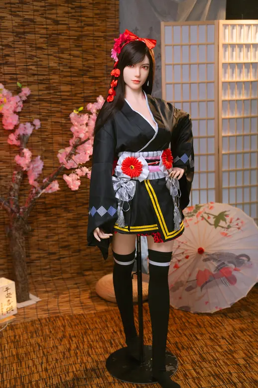 Ling Meng Studio - Final Fantasy 1/1 Tifa Full Silicone Action Figure (Adult 18+)