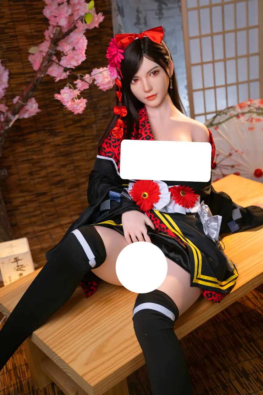 Ling Meng Studio - Final Fantasy 1/1 Tifa Full Silicone Action Figure (Adult 18+)