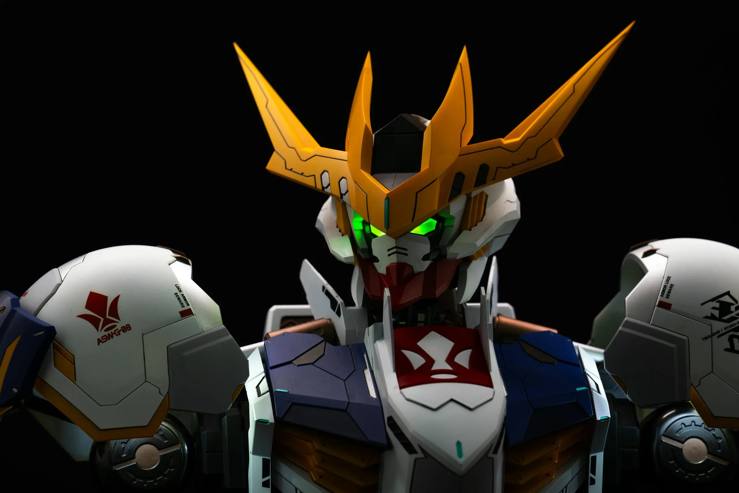 HH Mo Xing Gong Fang Studio - Gundam Battle 1/30 ASW-G-08 Gundam Barbatos Lupus Rex Bust Assembly ModelPainted Finished Statue (GK)