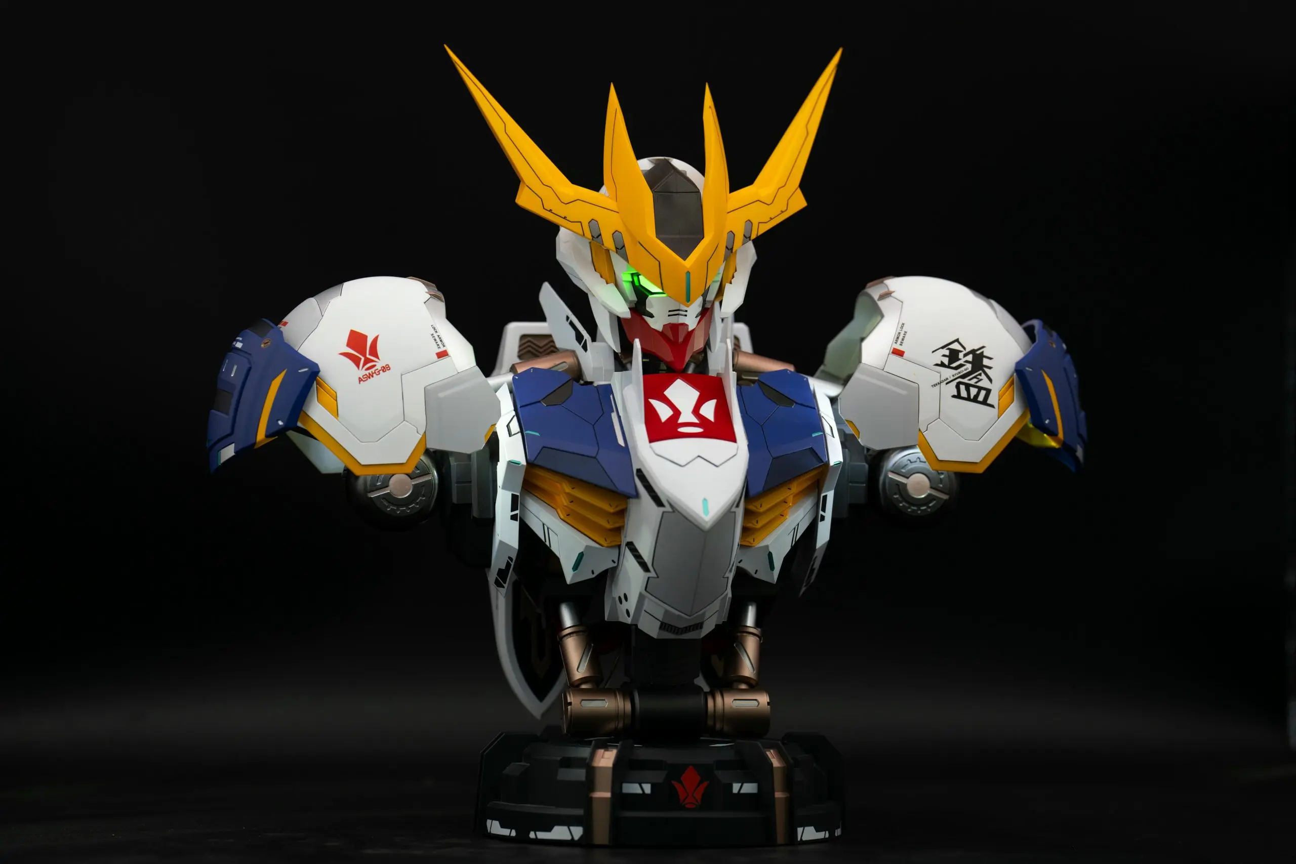 HH Mo Xing Gong Fang Studio - Gundam Battle 1/30 ASW-G-08 Gundam Barbatos Lupus Rex Bust Assembly ModelPainted Finished Statue (GK)