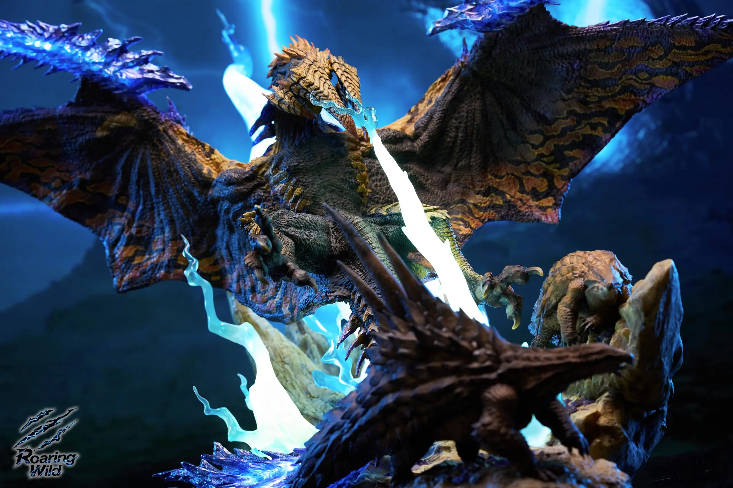 Roaring Wild Studio -Monster Hunterl  Anniversary Limited Rey Dau Statue