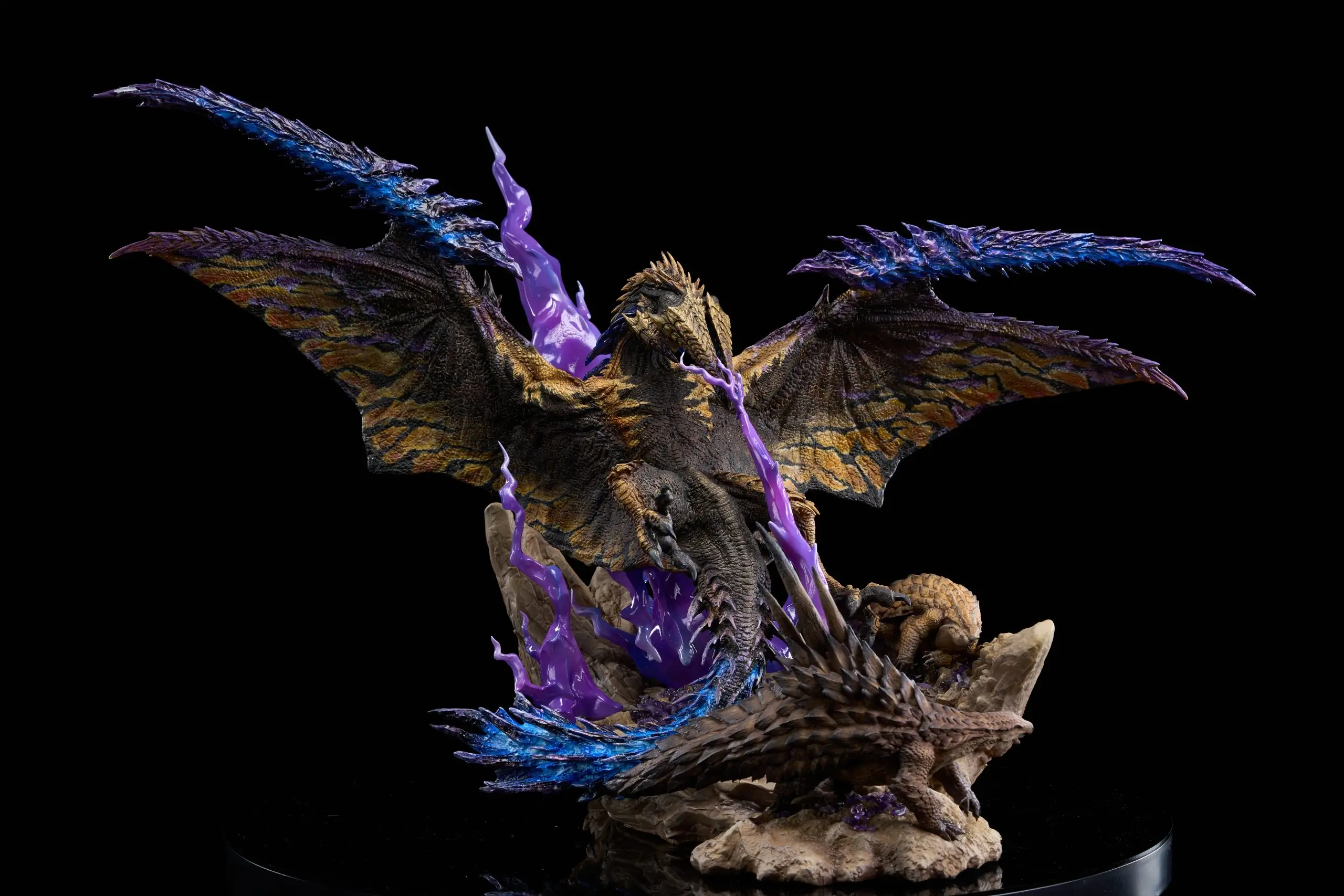 Roaring Wild Studio -Monster Hunterl  Anniversary Limited Rey Dau Statue