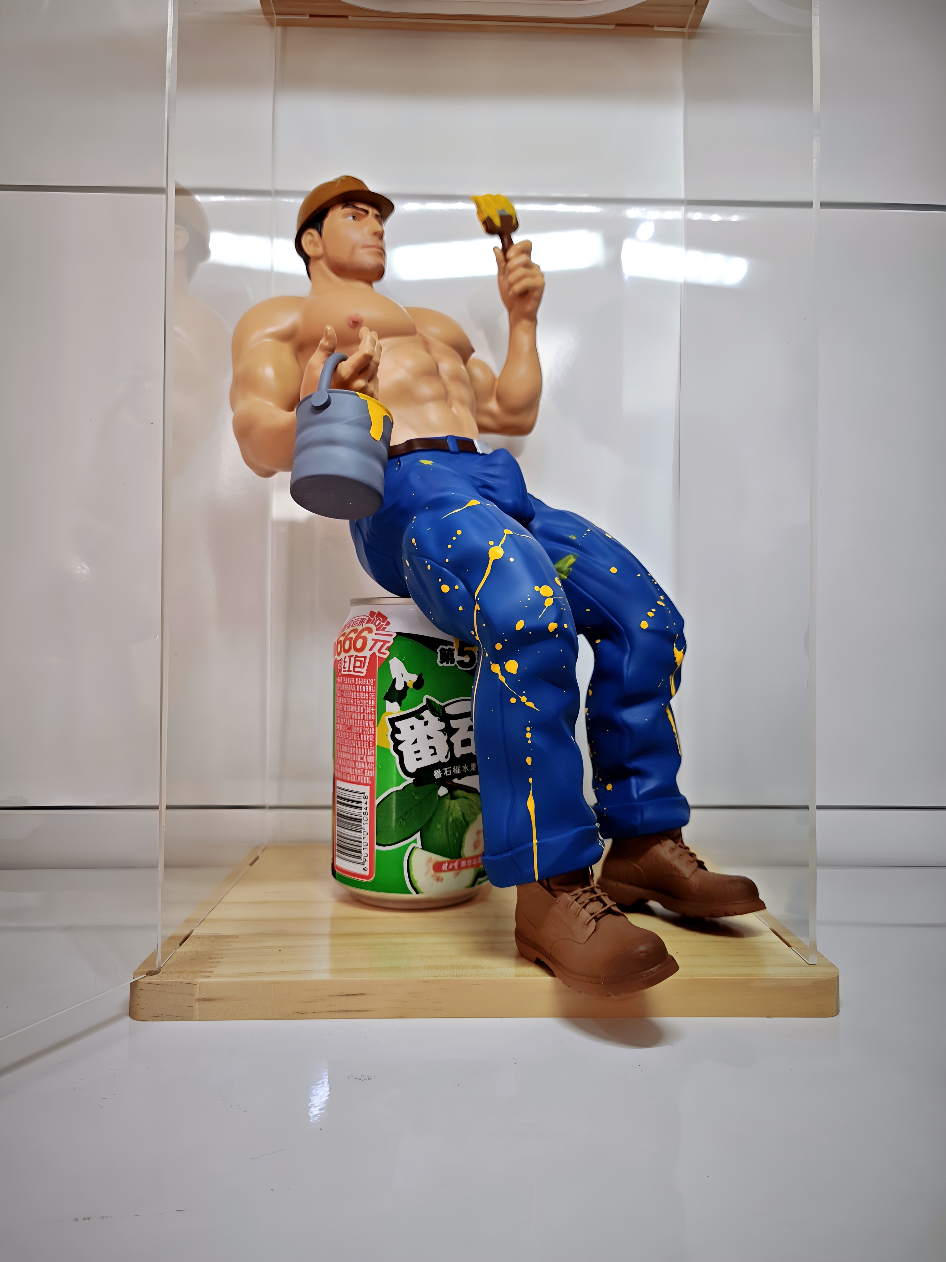 Salted Fish -Painter Statue  (Licensed)