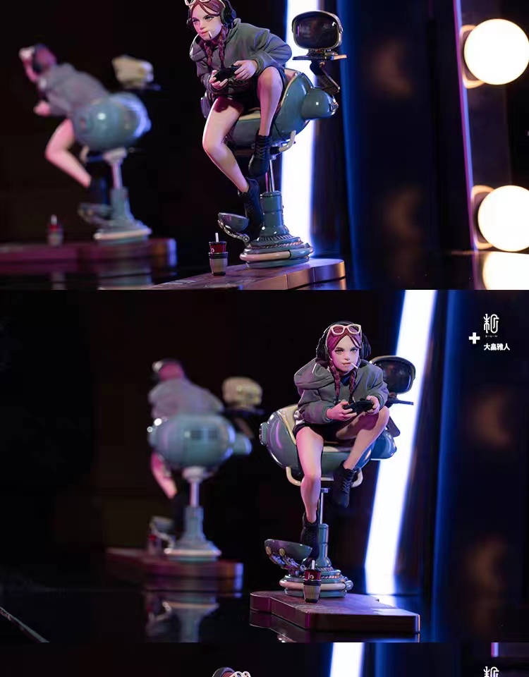 Manas SUM - Original Tokyo Video Game Girl (Licensed)Statue