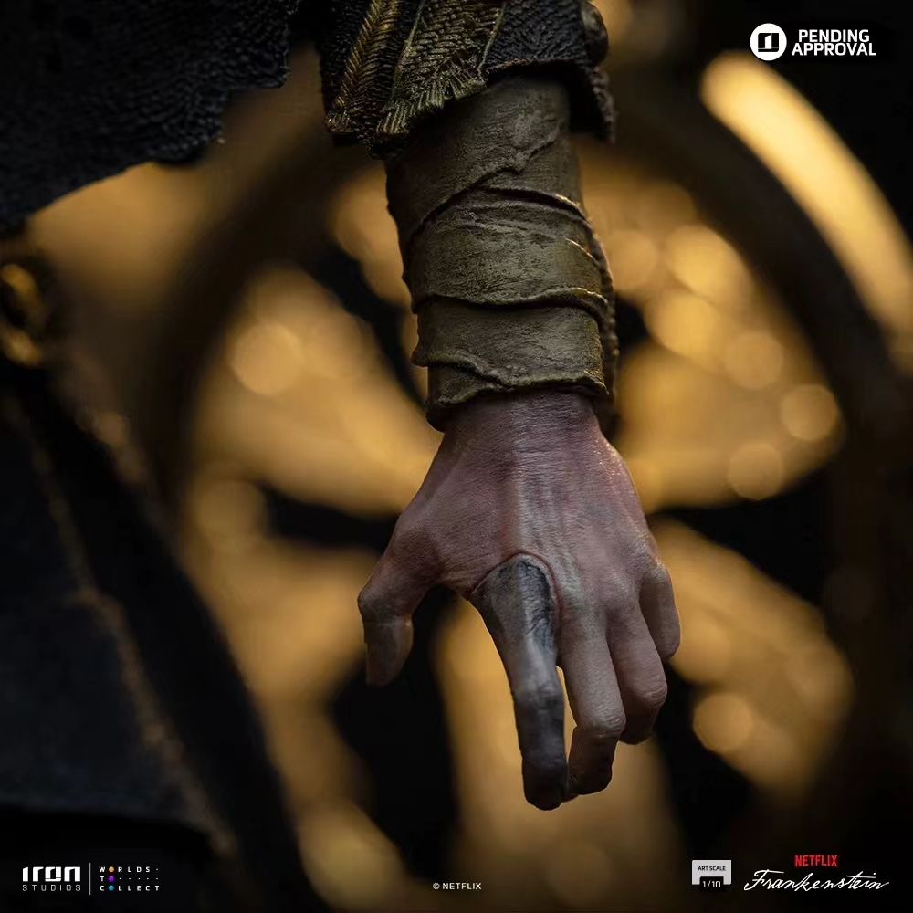 Iron Studio - Frankenstein's Monster - Guillermo Del Toro's Frankenstein - Art Scale 1/10 Statue NETFX131925-10 (Licensed)Statue