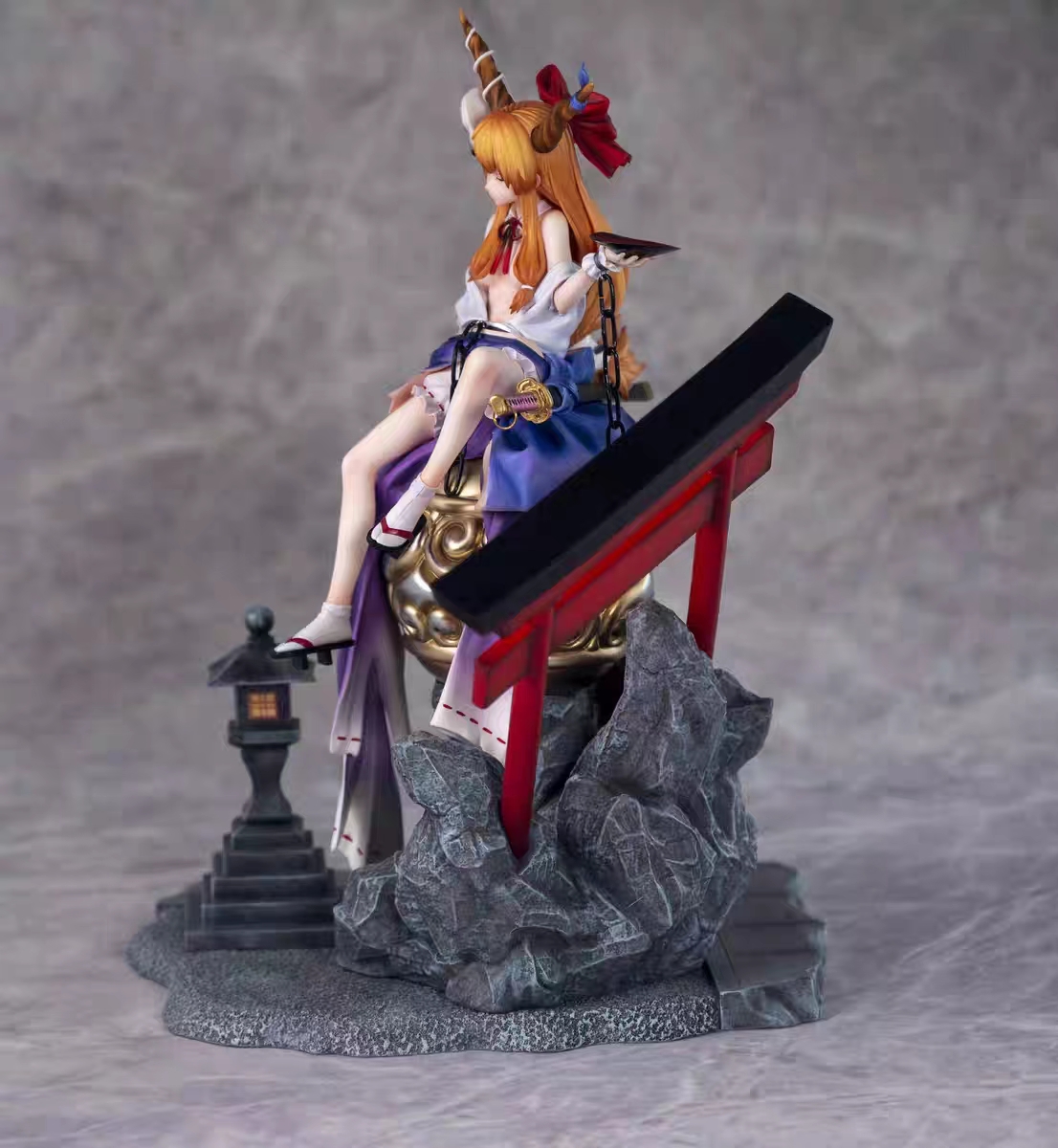 ZTR studio - Ibuki Suika Touhou Project Statue 