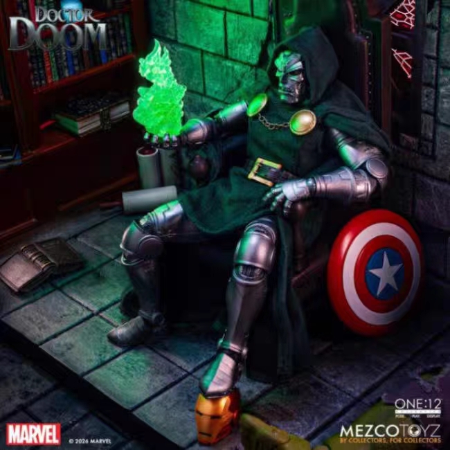 Mezco Studio - 1/12 Doctor Doom Action Figure Licensed Statue