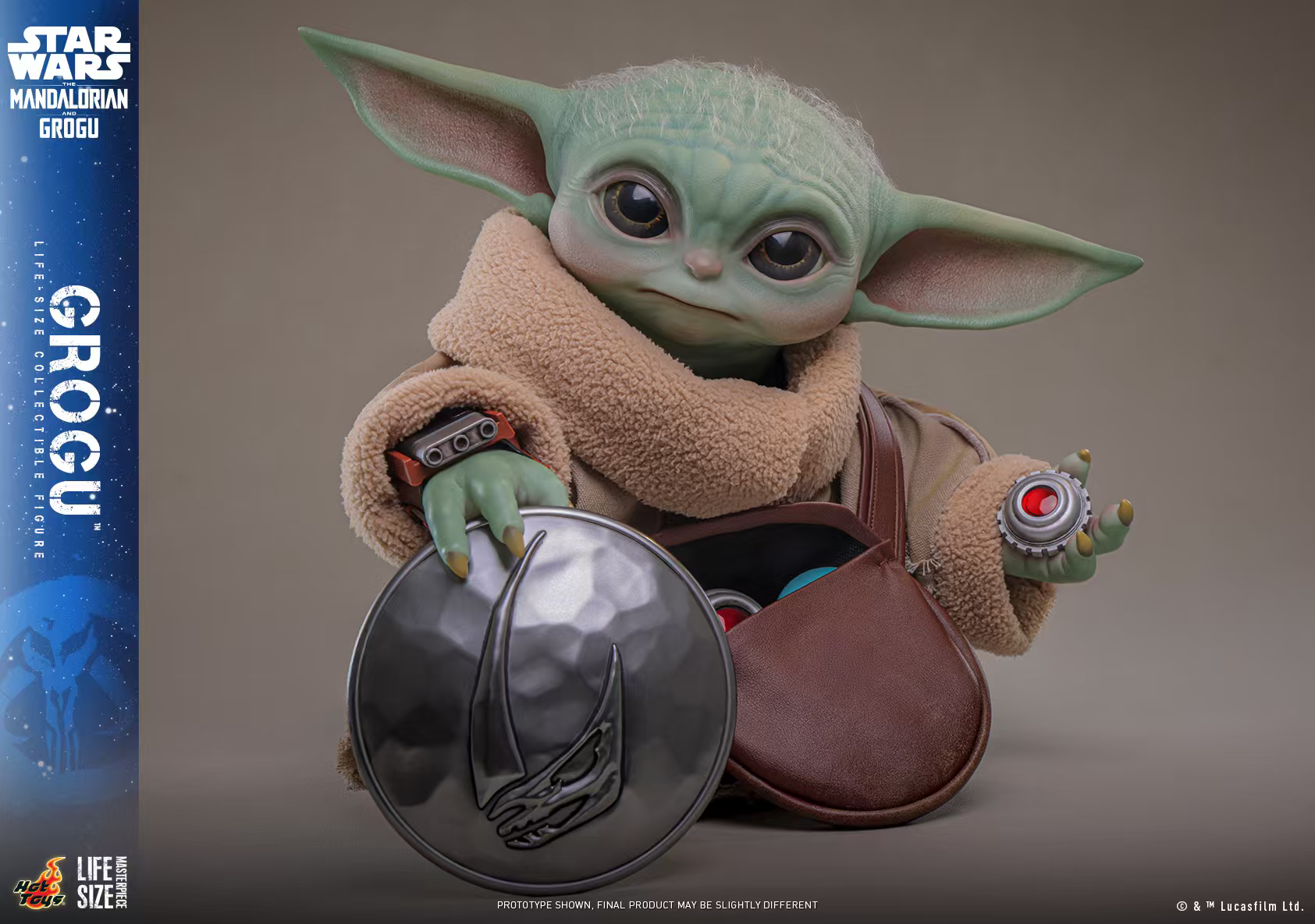 Hottoys Star Wars: The Mandalorian X Grogu Grogu Life Size Collectible Figure LMS016 (Licensed)