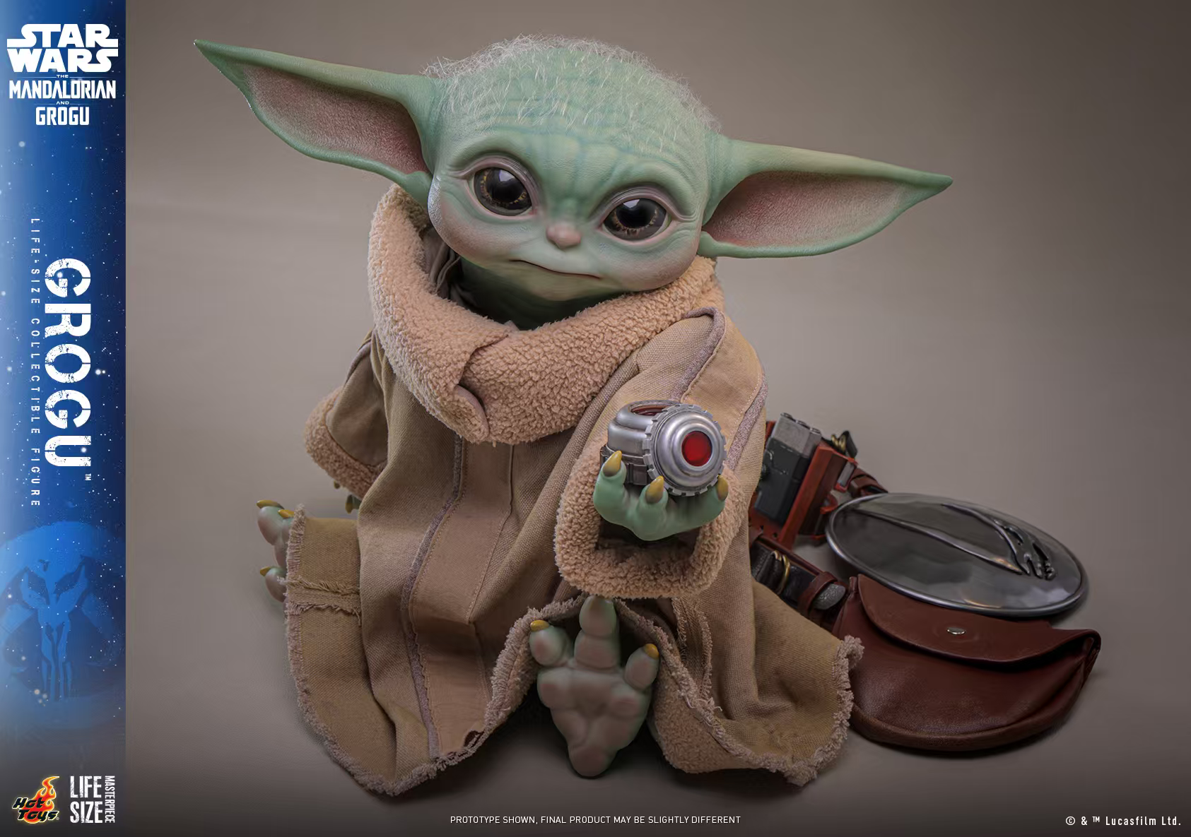 Hottoys Star Wars: The Mandalorian X Grogu Grogu Life Size Collectible Figure LMS016 (Licensed)